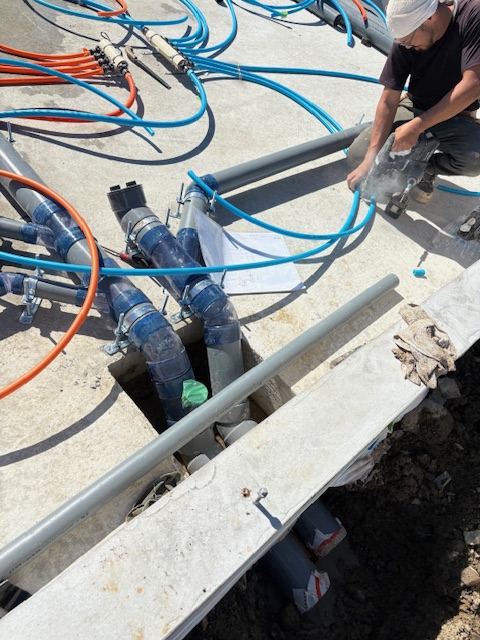 @@}ʂȂALb`₨C<br />@@ǂwb_[Ɍq܂