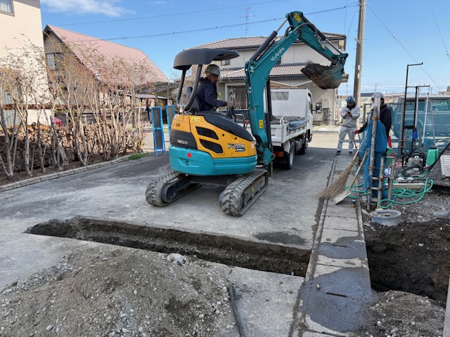 �ĒÎs �g�l�@ �V�z���r��(�����H��)