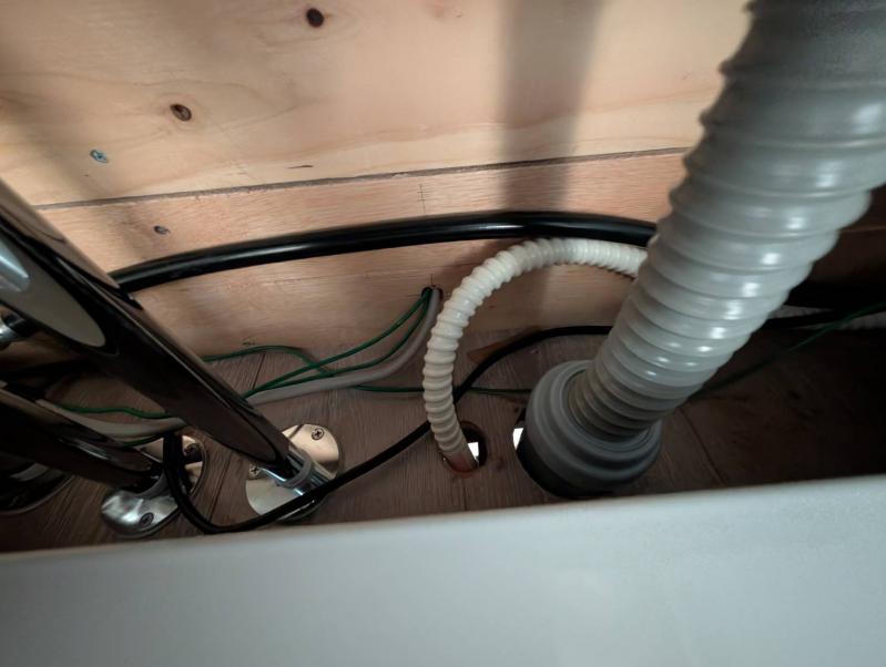 ��������̔z�ǂ�����Ɍq����Ƃł�