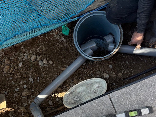 �ĒÎs �s�l�@ �V�z���r��(���O�z��)